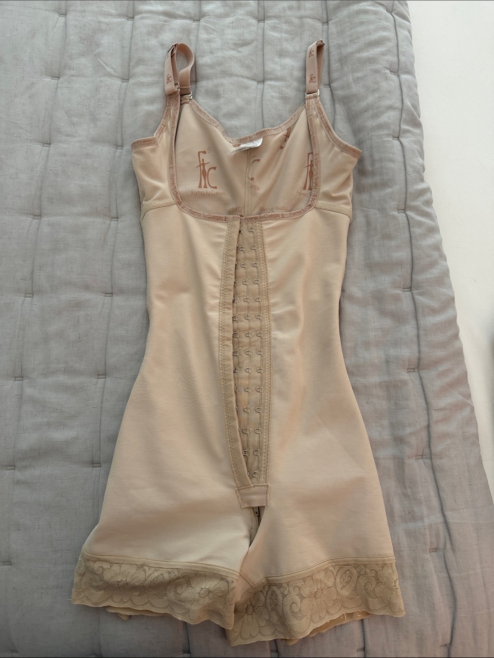 Forma Tu Cuerpo post surgical girdle, S